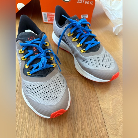 WMNS Air Zoom Pegasus 36 Trail _ 8.5 - Picture 6 of 9